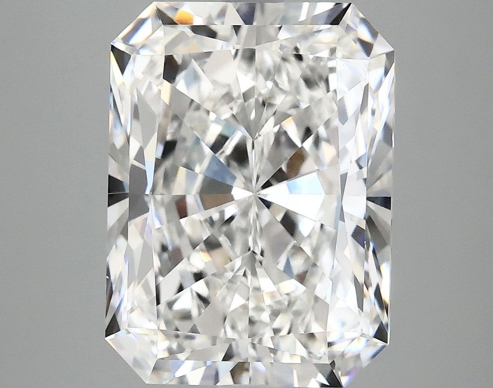5.07 ct. radiant Lab Grown Diamond front image