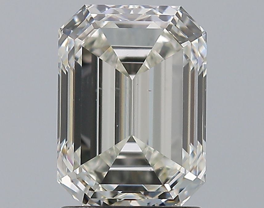 2.01 ct Emerald diamond