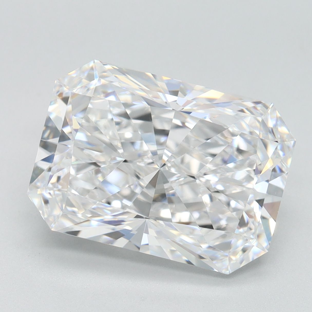 4.42 ct. radiant Lab Grown Diamond front image