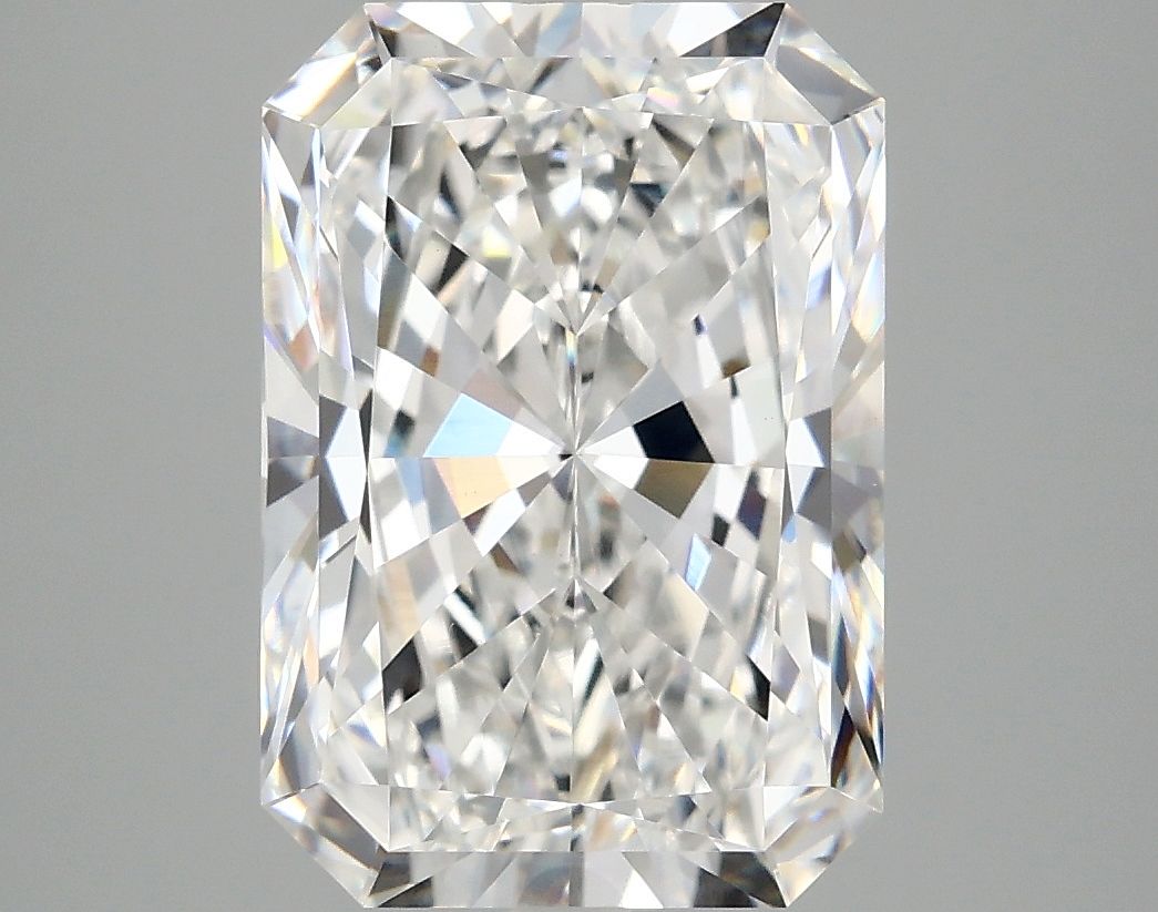 4.93 ct. radiant Lab Grown Diamond front image
