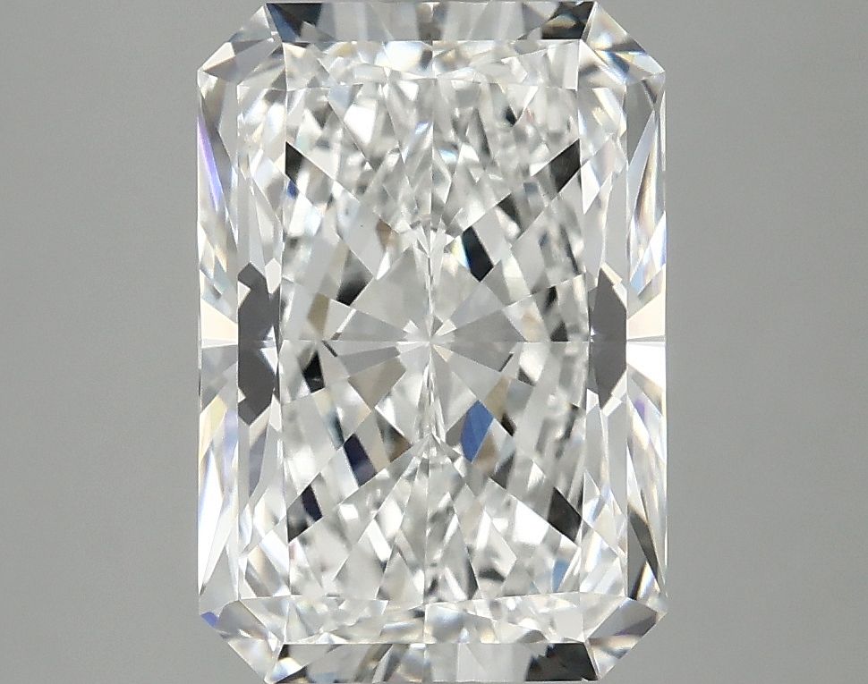 3.77 ct. radiant Lab Grown Diamond front image