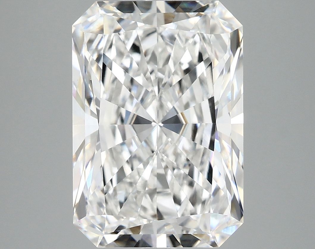 4.96 ct. radiant Lab Grown Diamond front image