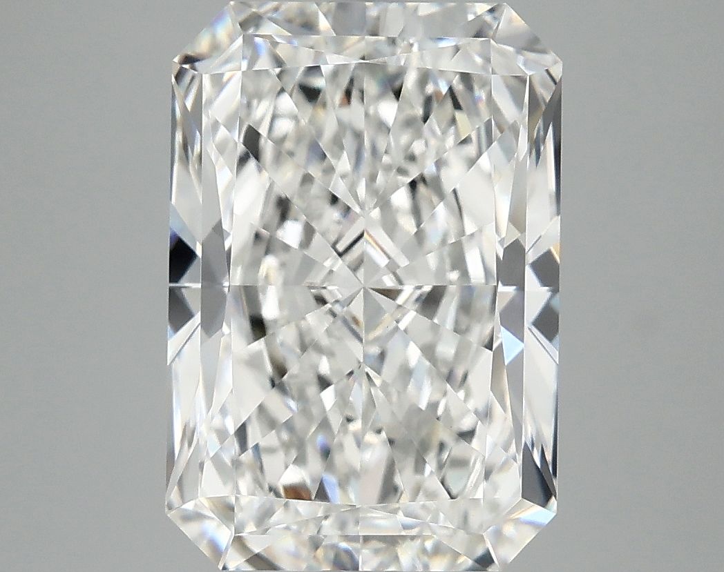 4.95 ct. radiant Lab Grown Diamond front image