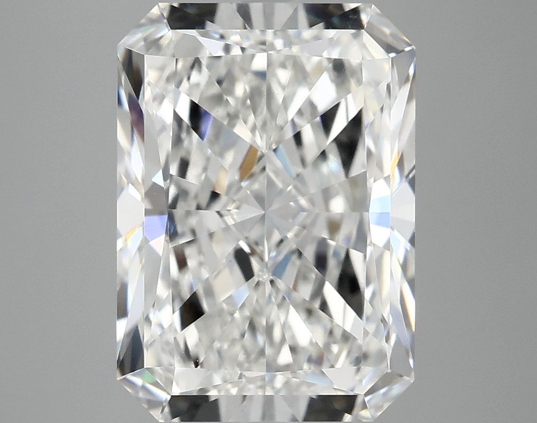 4.72 ct. radiant Lab Grown Diamond front image
