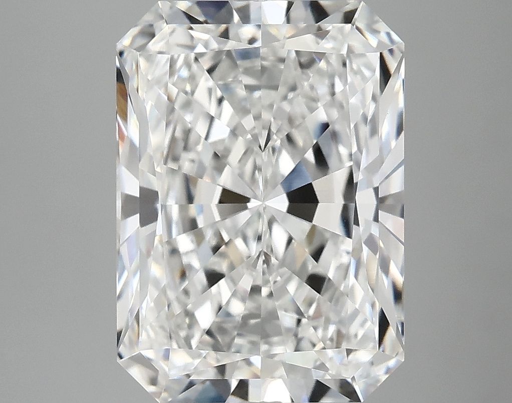 4.93 ct. radiant Lab Grown Diamond front image
