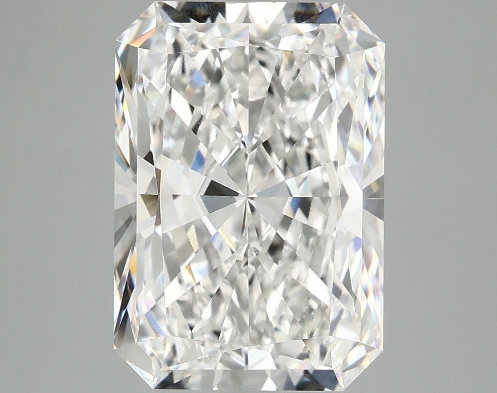 4.34 ct. radiant Lab Grown Diamond front image