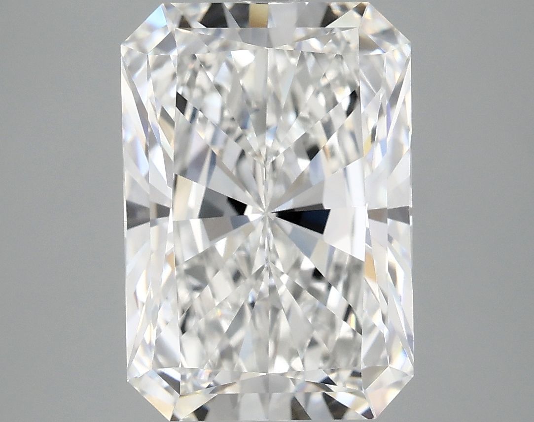 4.84 ct. radiant Lab Grown Diamond front image