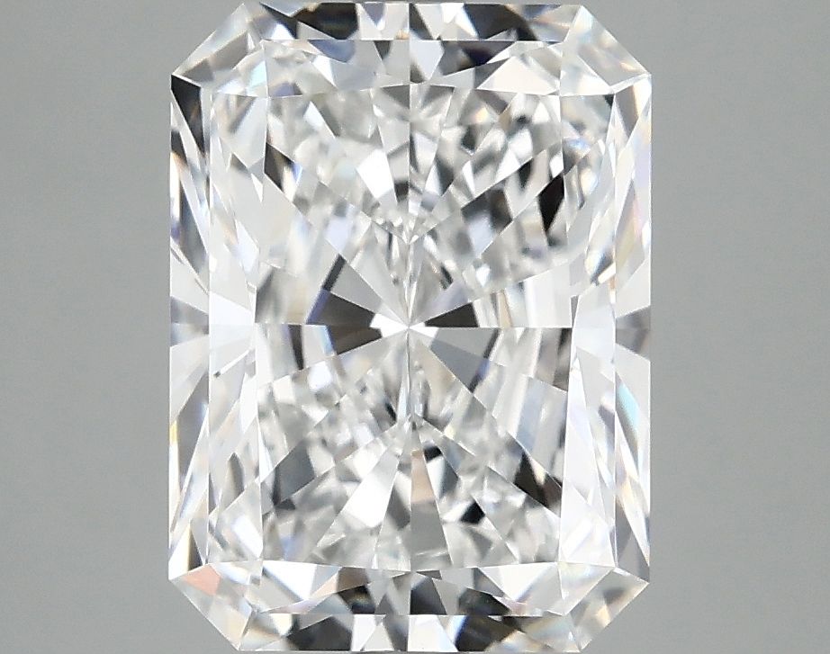 4.17 ct. radiant Lab Grown Diamond front image