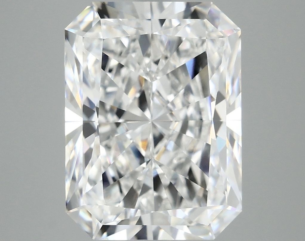 4.99 ct. radiant Lab Grown Diamond front image