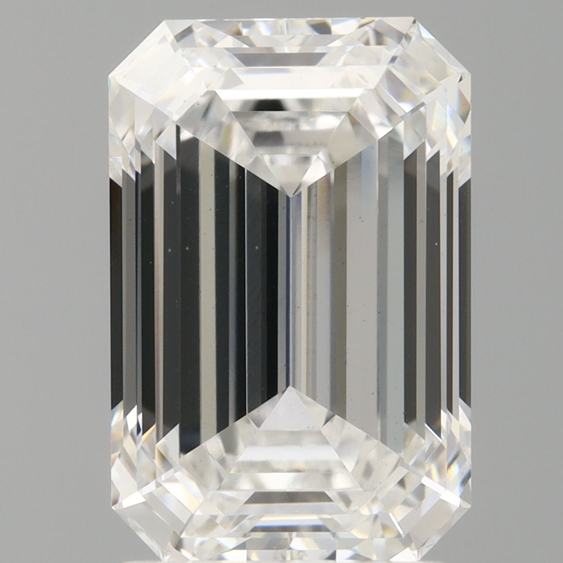 2.59 ct. emerald Lab Grown Diamond front image