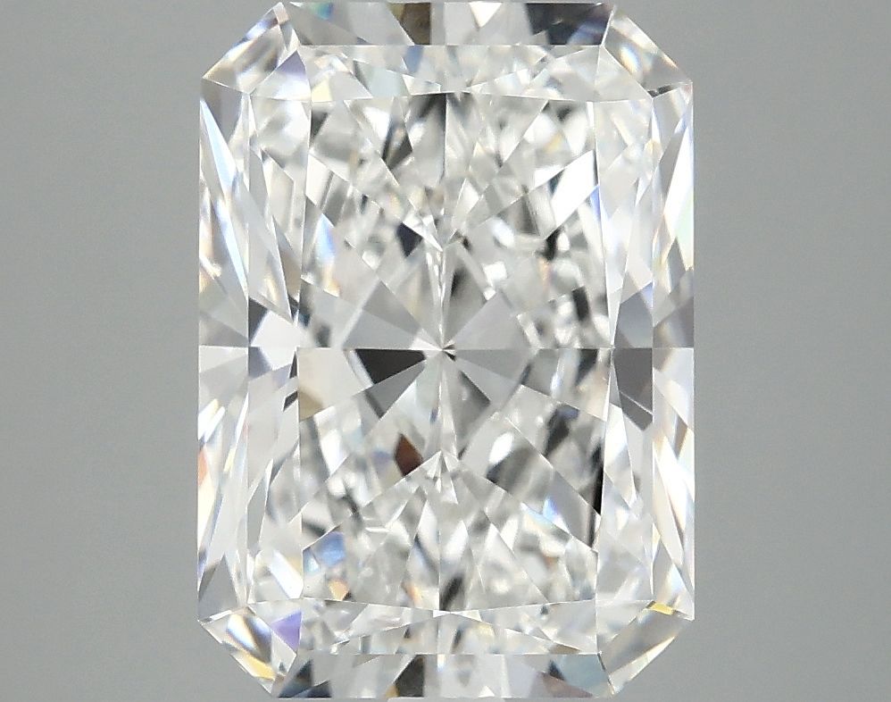 4.71 ct. radiant Lab Grown Diamond front image