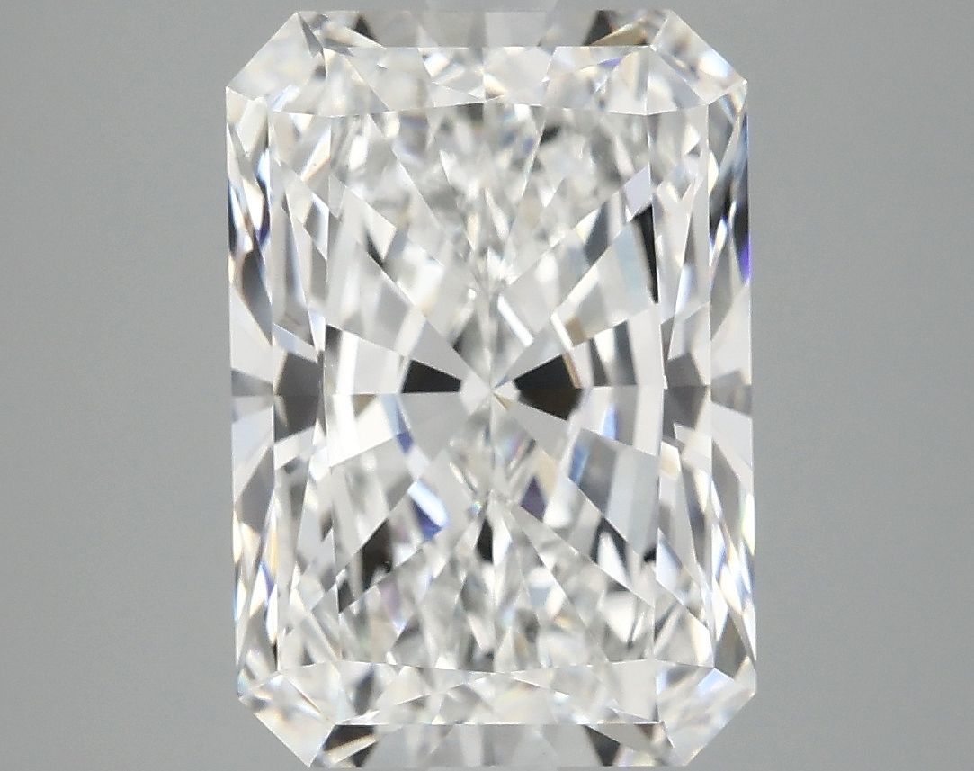 4.94 ct. radiant Lab Grown Diamond front image