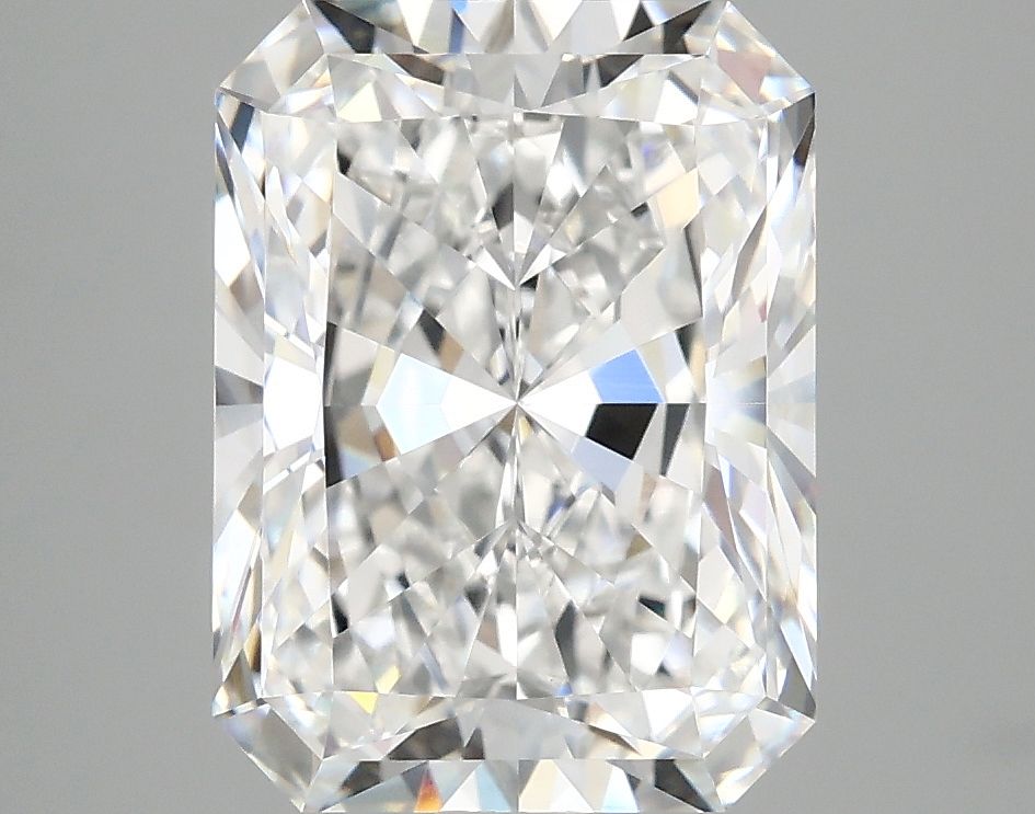 4.18 ct. radiant Lab Grown Diamond front image
