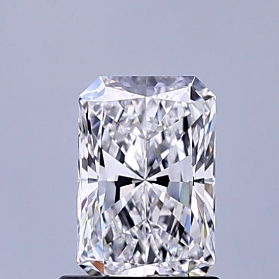 1.07 ct. radiant Lab Grown Diamond front image
