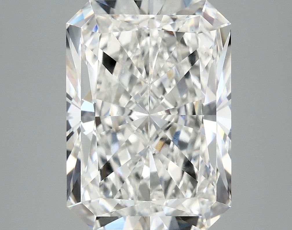 5.04 ct. radiant Lab Grown Diamond front image