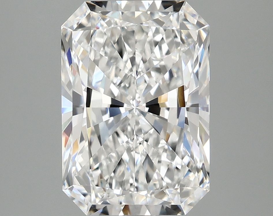 3.08 ct. radiant Lab Grown Diamond front image