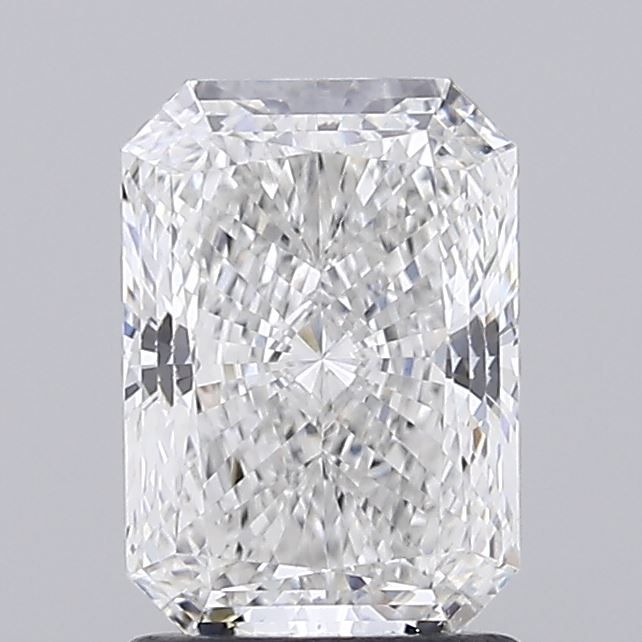 1.53 ct lab-grown Radiant Diamond