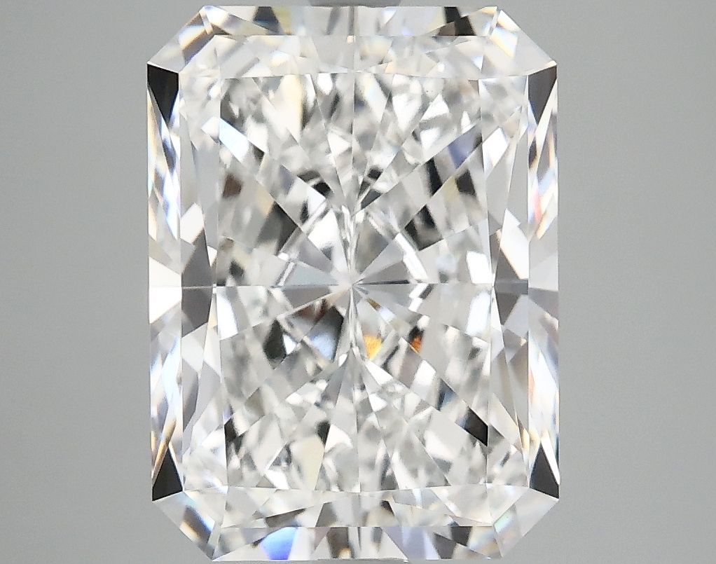 5.04 ct. radiant Lab Grown Diamond front image