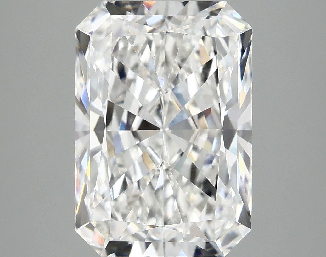 4.99 ct. radiant Lab Grown Diamond front image