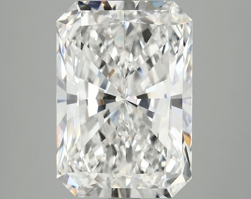 4.94 ct. radiant Lab Grown Diamond front image