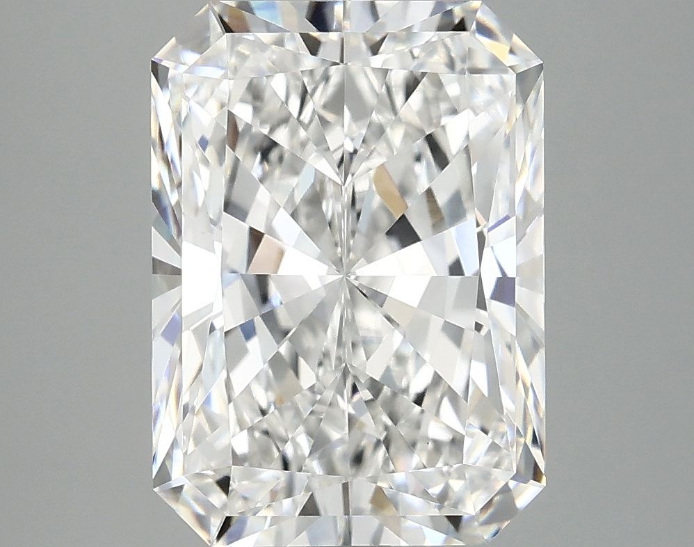 4.88 ct. radiant Lab Grown Diamond front image