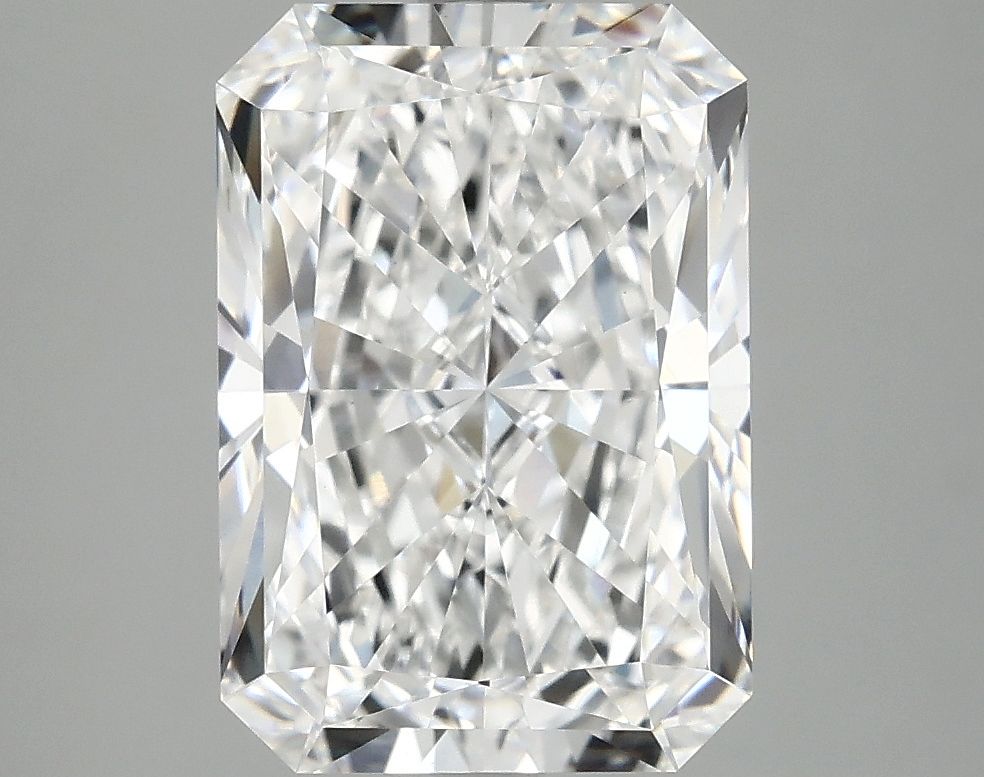 4.19 ct. radiant Lab Grown Diamond front image