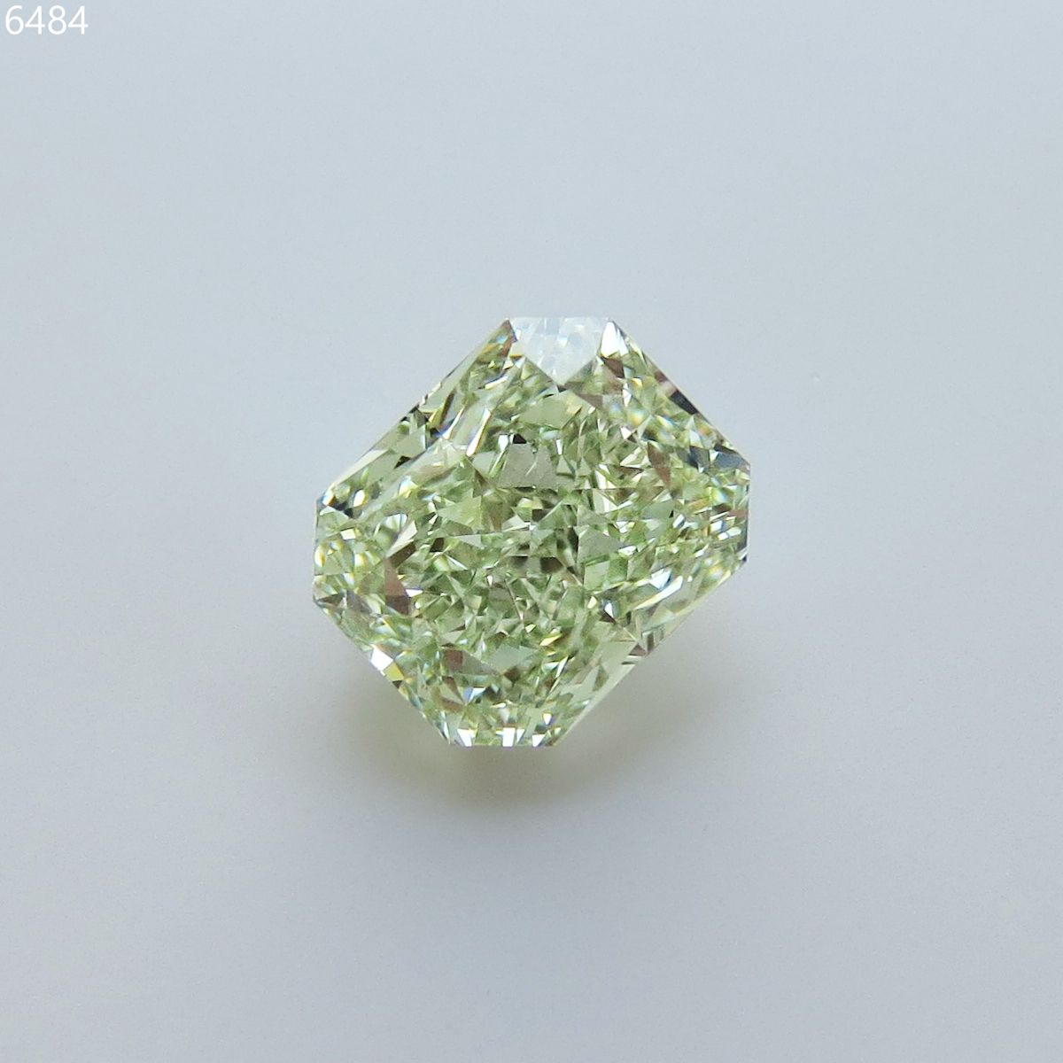 2.03 ct Radiant diamond