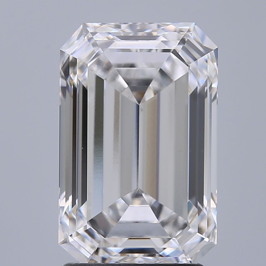 2.55 ct. emerald Lab Grown Diamond front image
