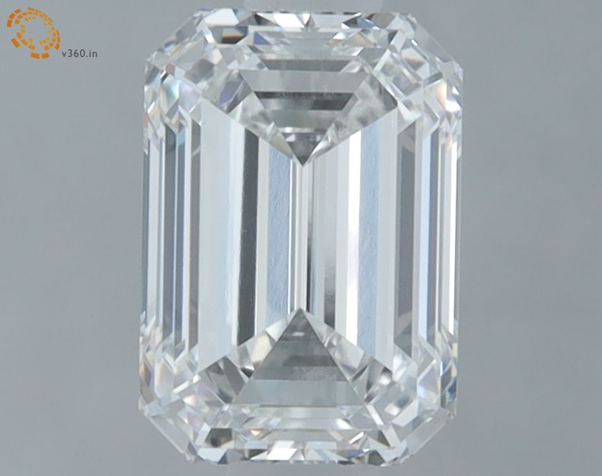 1.07 ct. emerald Lab Grown Diamond front image