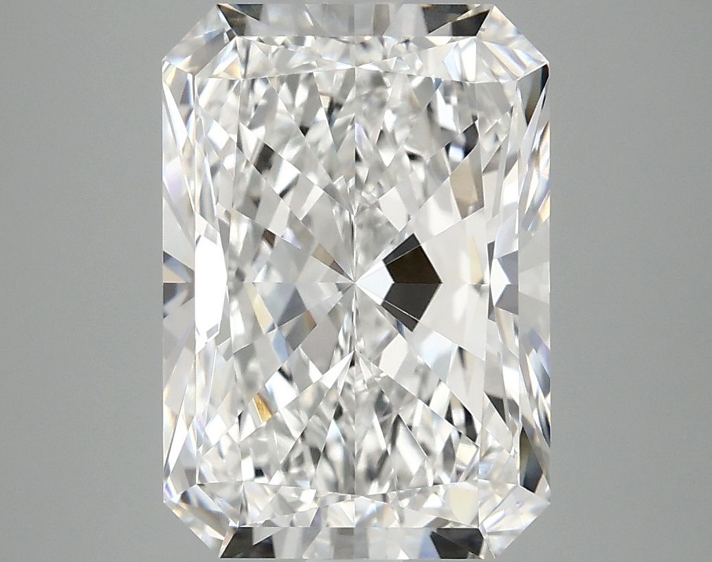 4.96 ct. radiant Lab Grown Diamond front image