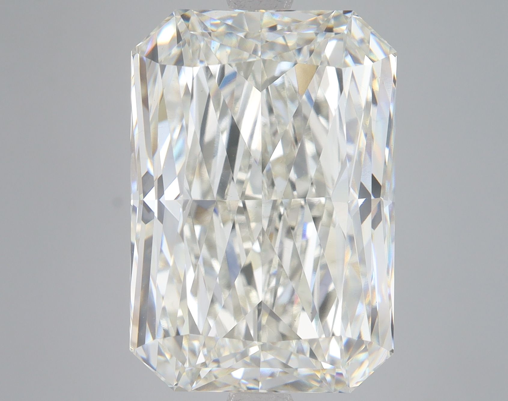 15.70 ct. radiant Lab Grown Diamond front image
