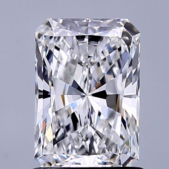 1.05 ct. radiant Lab Grown Diamond front image