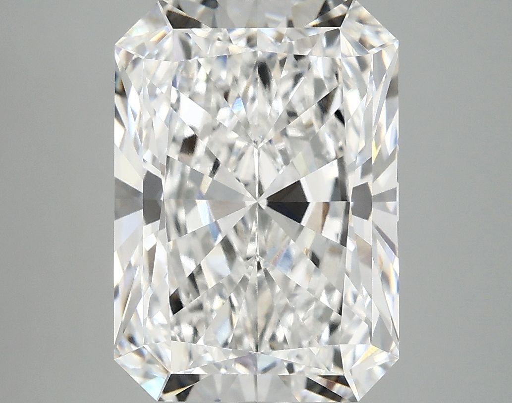 5.08 ct. radiant Lab Grown Diamond front image