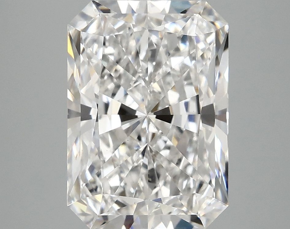 3.91 ct. radiant Lab Grown Diamond front image