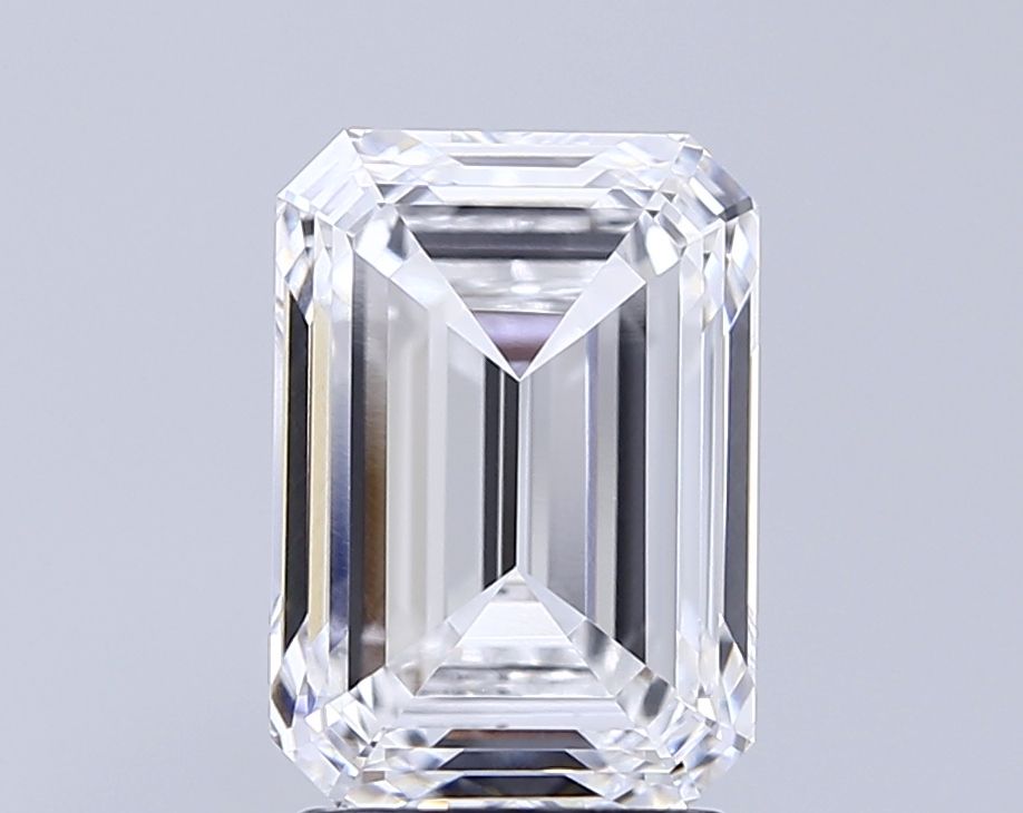 3.04 ct. emerald Lab Grown Diamond front image