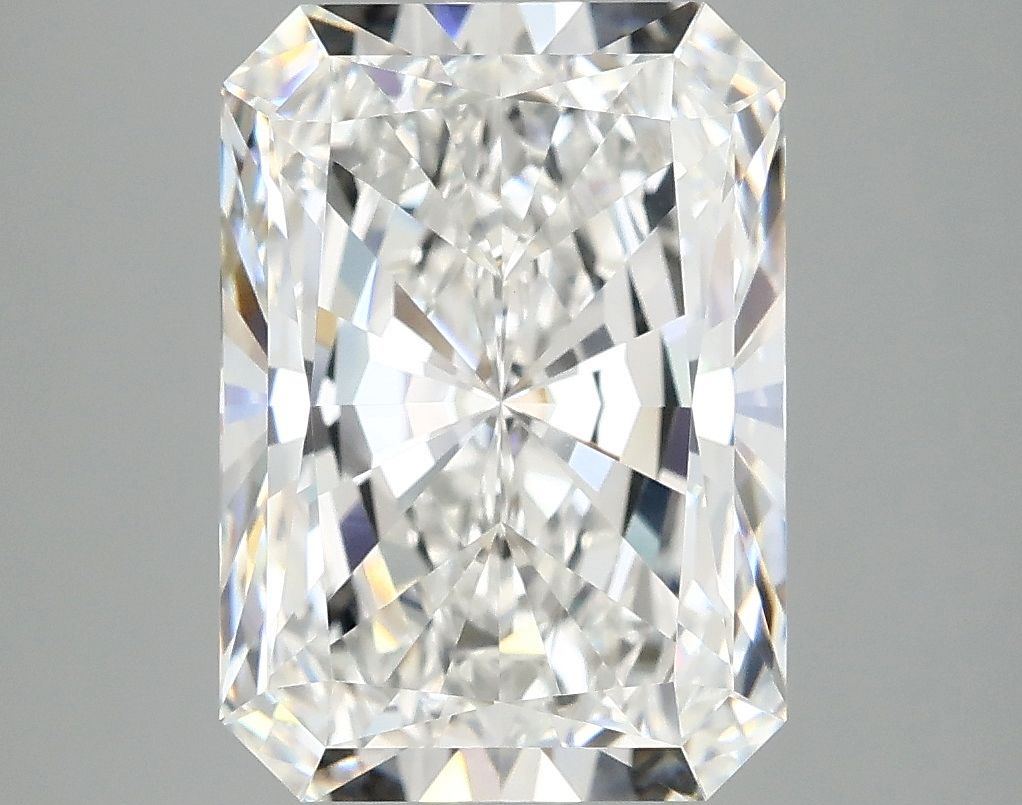 4.88 ct. radiant Lab Grown Diamond front image
