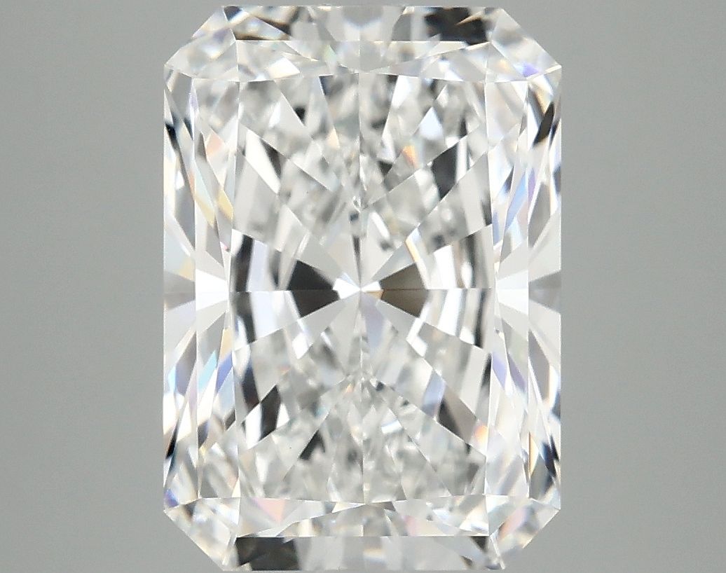5.04 ct. radiant Lab Grown Diamond front image