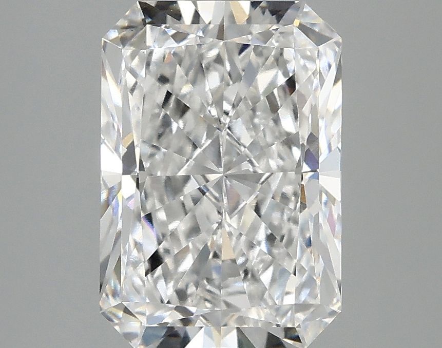 2.99 ct. radiant Lab Grown Diamond front image
