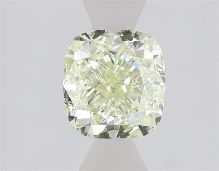 1.03 Carat Cushion brilliant Diamond Fancy Light Yellow VVS2