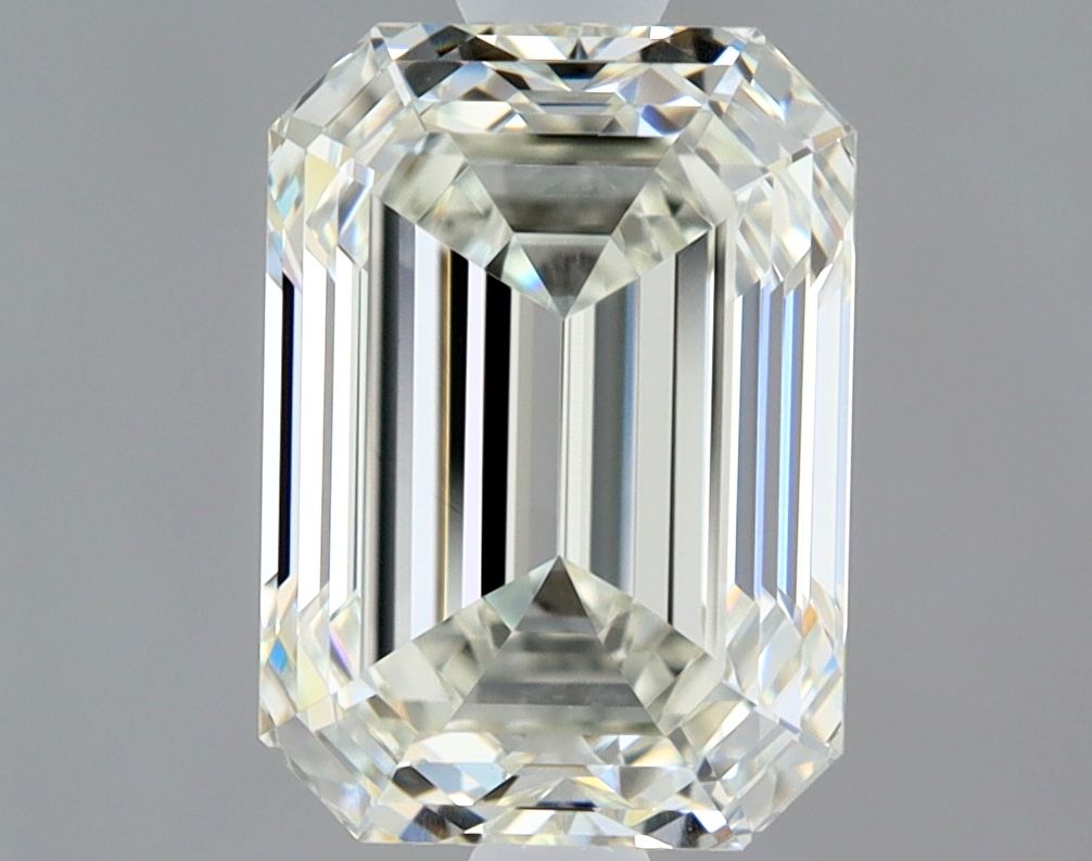 1.5 Carat Emerald Diamond K VVS2