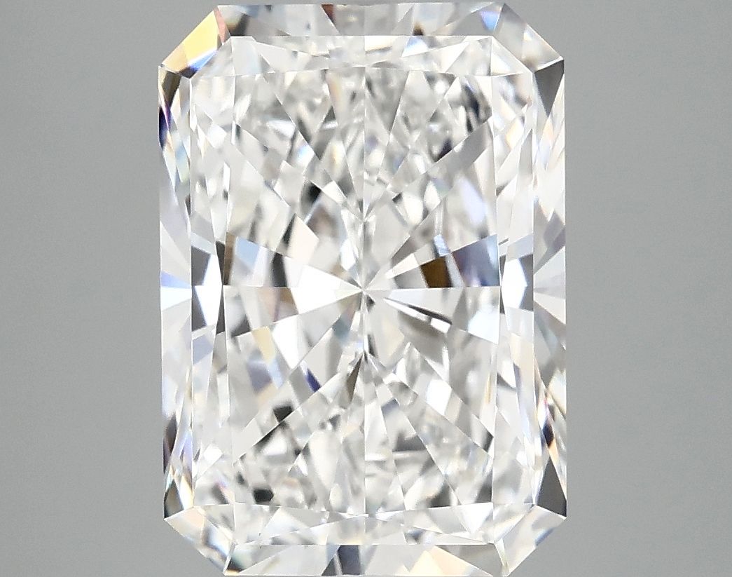 4.92 ct. radiant Lab Grown Diamond front image