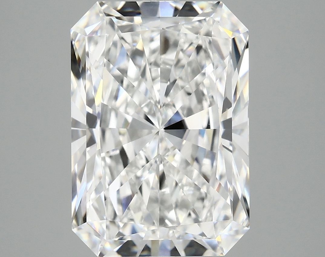 4.97 ct. radiant Lab Grown Diamond front image