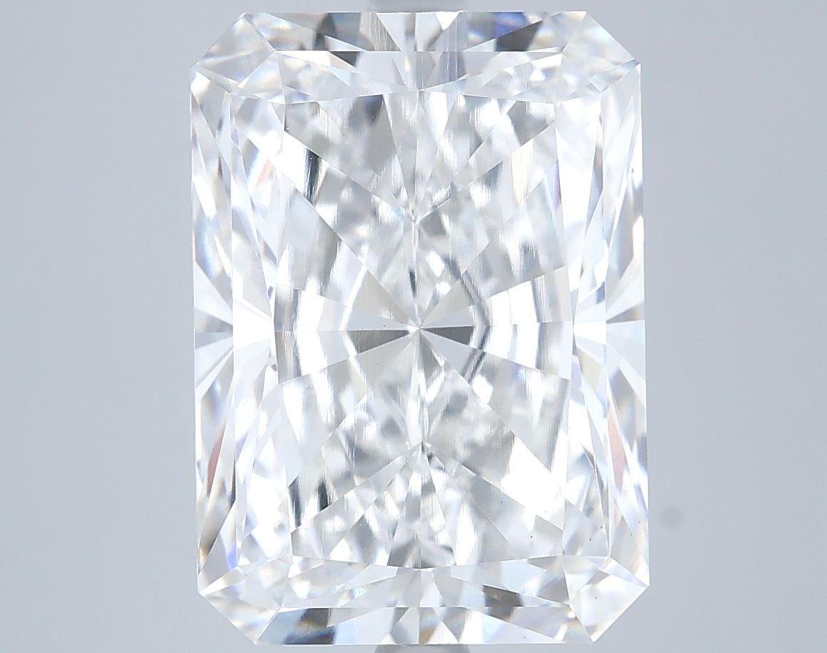 7.06 ct. radiant Lab Grown Diamond front image