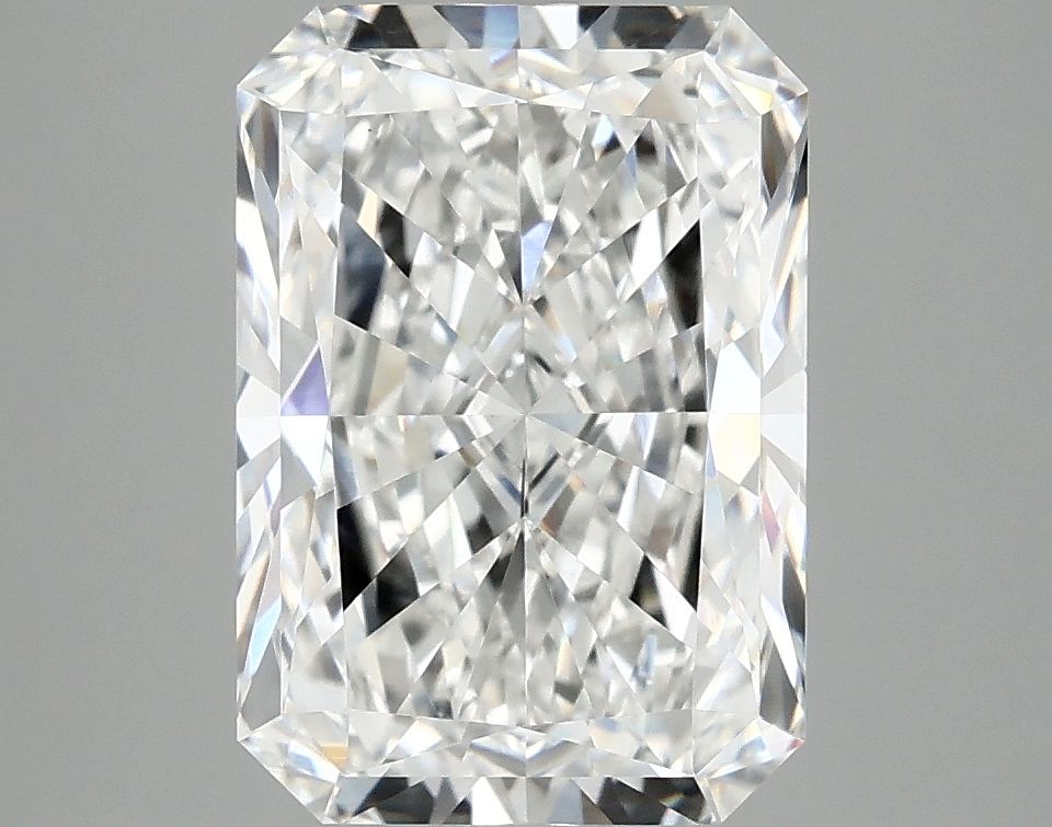 3.94 ct. radiant Lab Grown Diamond front image