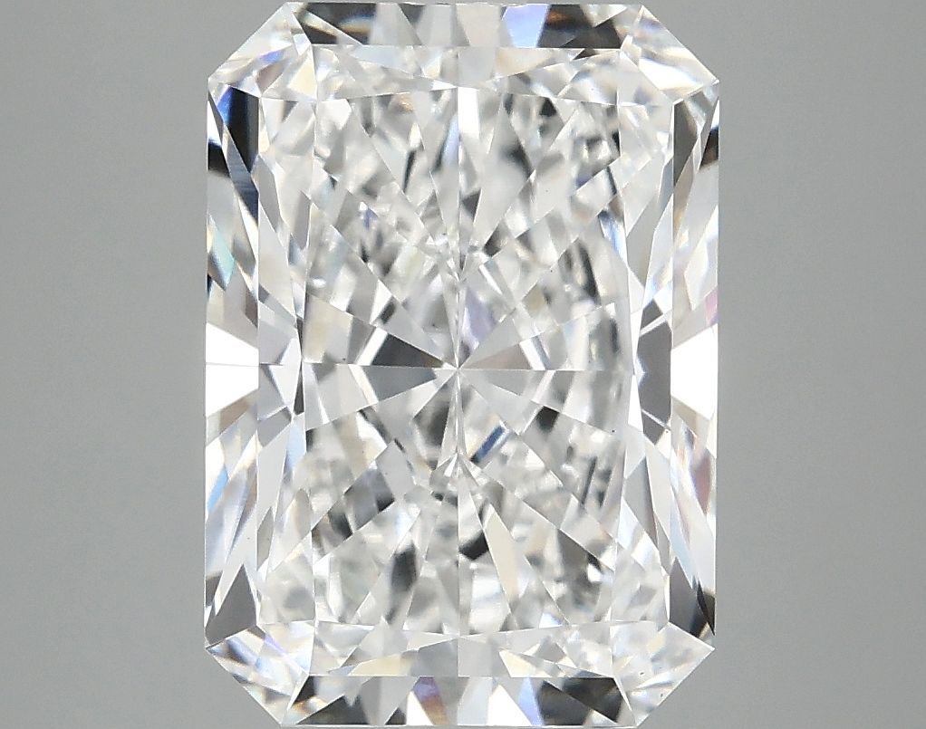 4.87 ct. radiant Lab Grown Diamond front image