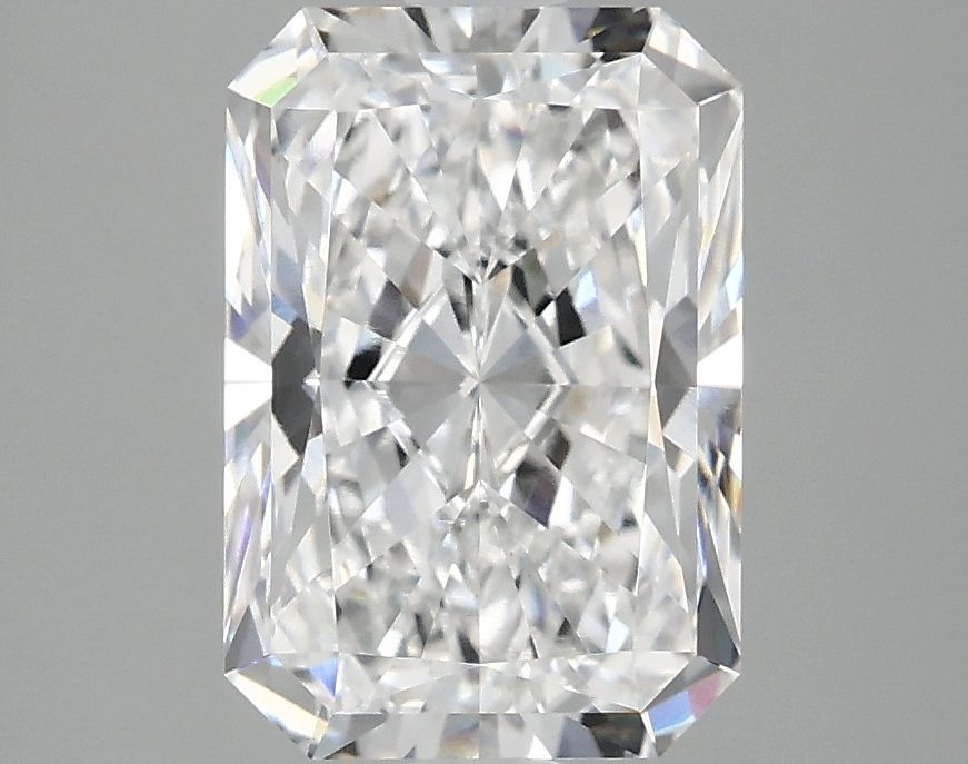 2.90 ct. radiant Lab Grown Diamond front image