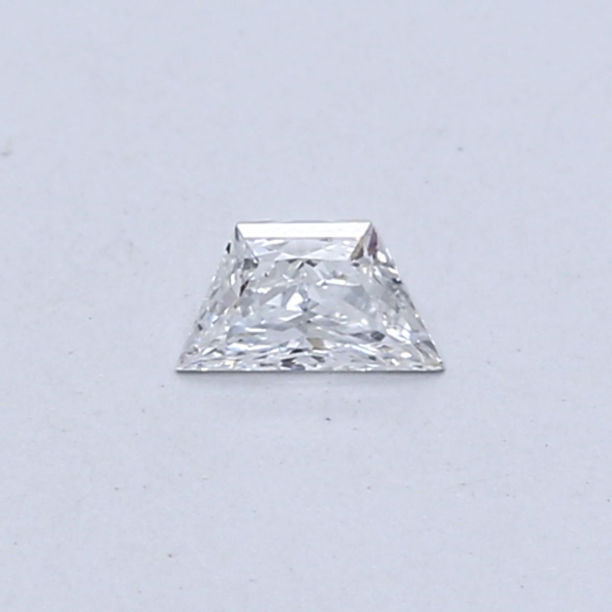 0.16ct Trapezoid F VVS2