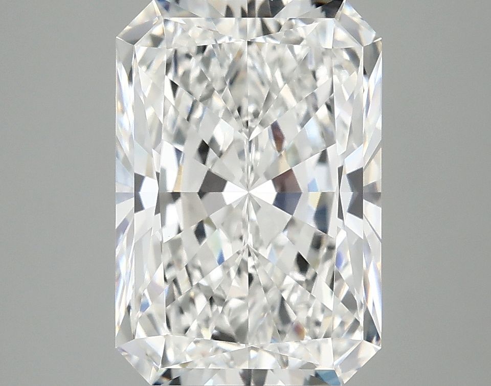 3.82 ct. radiant Lab Grown Diamond front image