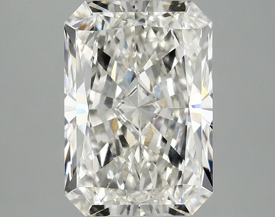 3.1 ct lab-grown Radiant Diamond