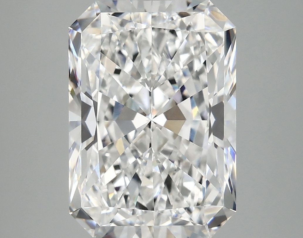 5.07 ct. radiant Lab Grown Diamond front image